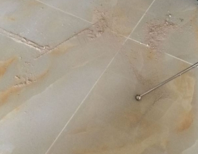 云龙瓷砖空鼓维修公司分享粘合剂选择不当在瓷砖铺贴过程中可能导致以下问题
